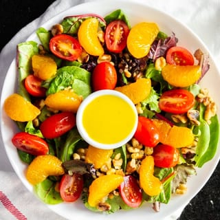 Walnut ‘n’ Mandarin Orange Salad * (V, GF)