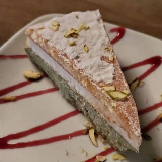 Ricotta & Pistachio Cake